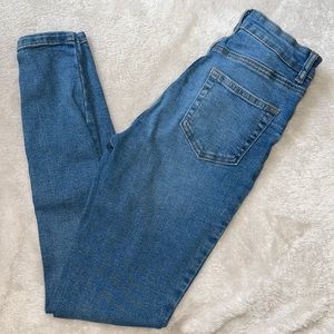 Denim & Co. Jeans- brand new
